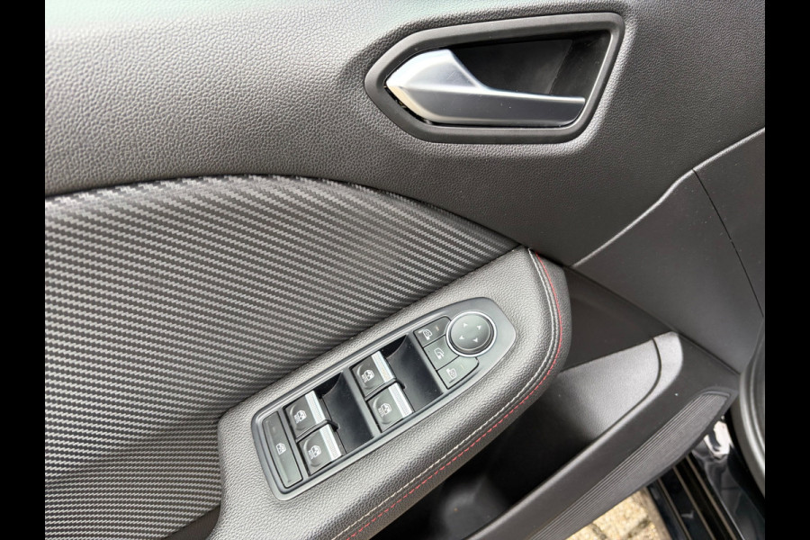 Renault Clio 1.0 TCe R.S. Line / camera / carplay