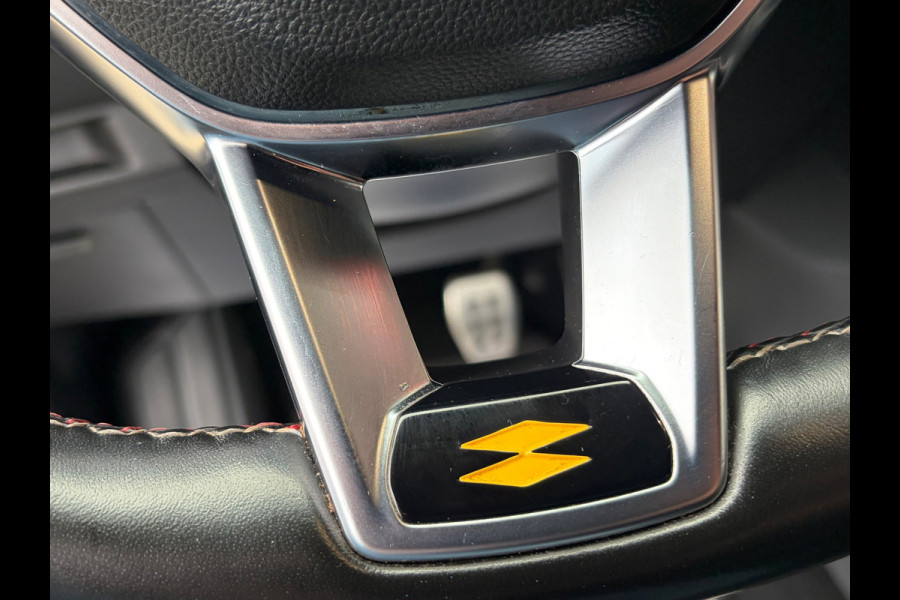 Renault Clio 1.0 TCe R.S. Line / camera / carplay