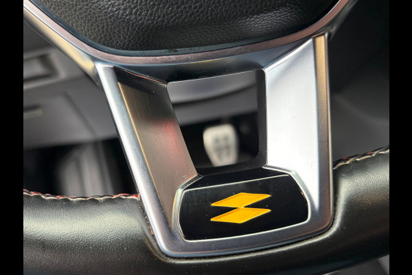 Renault Clio 1.0 TCe R.S. Line / camera / carplay