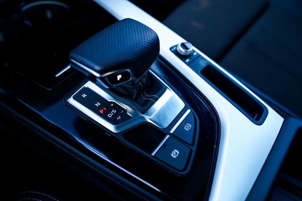 Audi A5 Sportback 40 TFSI S edition | Camera | S- Sportstoelen | Apple Carplay | Audi Pre-Sense | Digitaal Dashboard