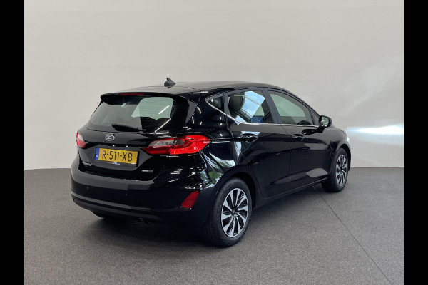 Ford Fiesta 1.0 EcoBoost 125pk Hybrid Titanium Navigatie Apple Carplay Android Auto Parkeersensoren achter Full LED Cruise Control Climate Control