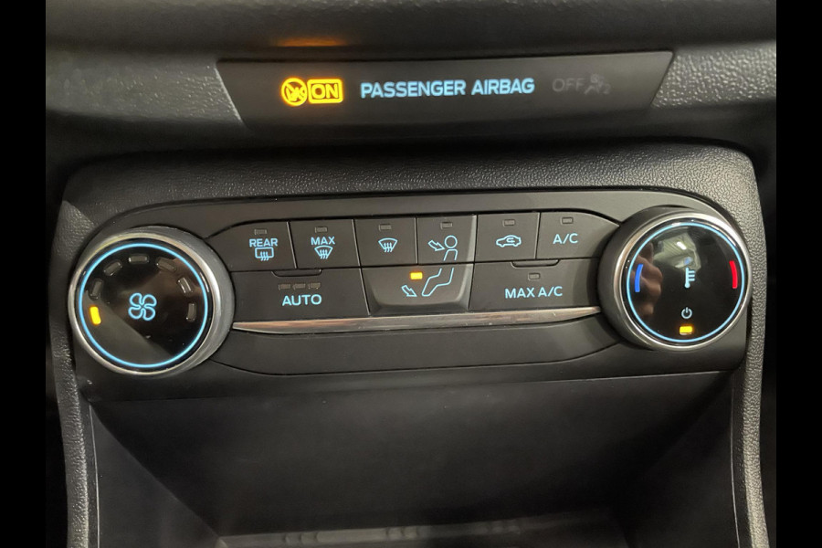 Ford Fiesta 1.0 EcoBoost 125pk Hybrid Titanium Navigatie Apple Carplay Android Auto Parkeersensoren achter Full LED Cruise Control Climate Control