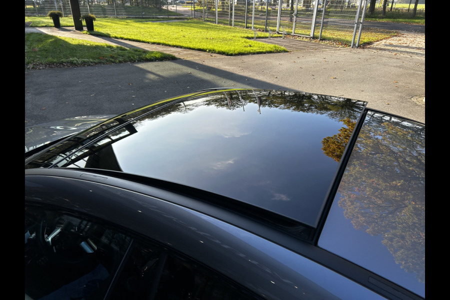 Mercedes-Benz CLA-Klasse 250e AMG // Panoramdadak // Keyless // Nightpakket // Camera // Carplay
