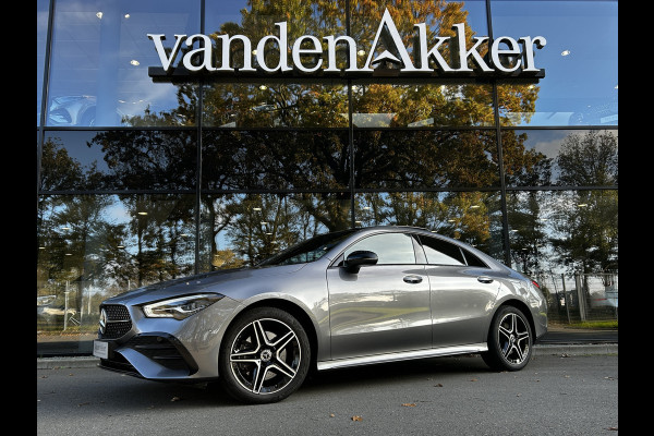 Mercedes-Benz CLA-Klasse 250e AMG // Panoramdadak // Keyless // Nightpakket // Camera // Carplay