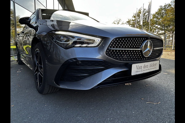 Mercedes-Benz CLA-Klasse 250e AMG // Panoramdadak // Keyless // Nightpakket // Camera // Carplay