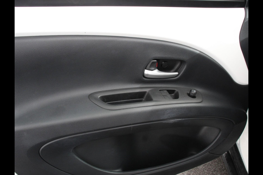 Toyota Aygo X 1.0 VVT-i S-CVT Automaat Trend Navigatie Apple Carplay/Android Auto Climate Control Cruise Control Adaptive 17"Lichtmetalen velgen Camera