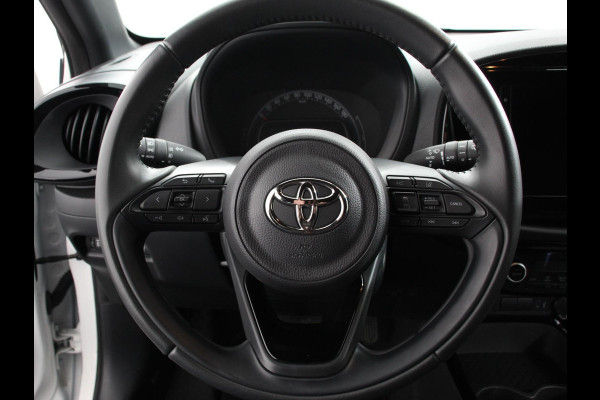 Toyota Aygo X 1.0 VVT-i S-CVT Automaat Trend Navigatie Apple Carplay/Android Auto Climate Control Cruise Control Adaptive 17"Lichtmetalen velgen Camera