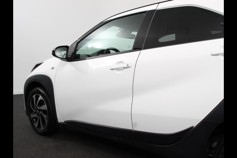 Toyota Aygo X 1.0 VVT-i S-CVT Automaat Trend Navigatie Apple Carplay/Android Auto Climate Control Cruise Control Adaptive 17"Lichtmetalen velgen Camera