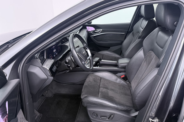 Audi e-tron 50 quattro S edition 71 kWh (PANORAMADAK, TREKHAAK, STOELVERWARMING, CAMERA, ELEKTR STOELEN)