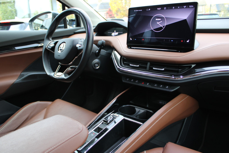 Škoda ENYAQ iV 80 First Edition | Trekhaak | Adaptieve cruise | Memory | Elek. achterklep