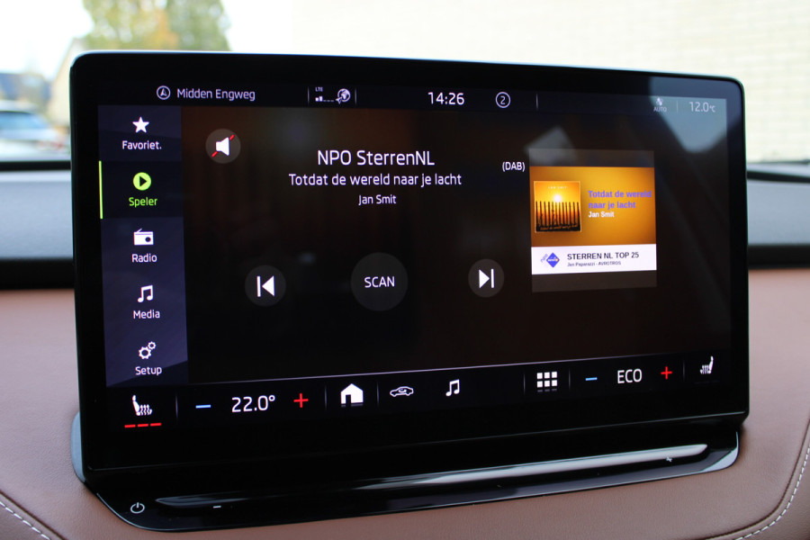 Škoda ENYAQ iV 80 First Edition | Trekhaak | Adaptieve cruise | Memory | Elek. achterklep