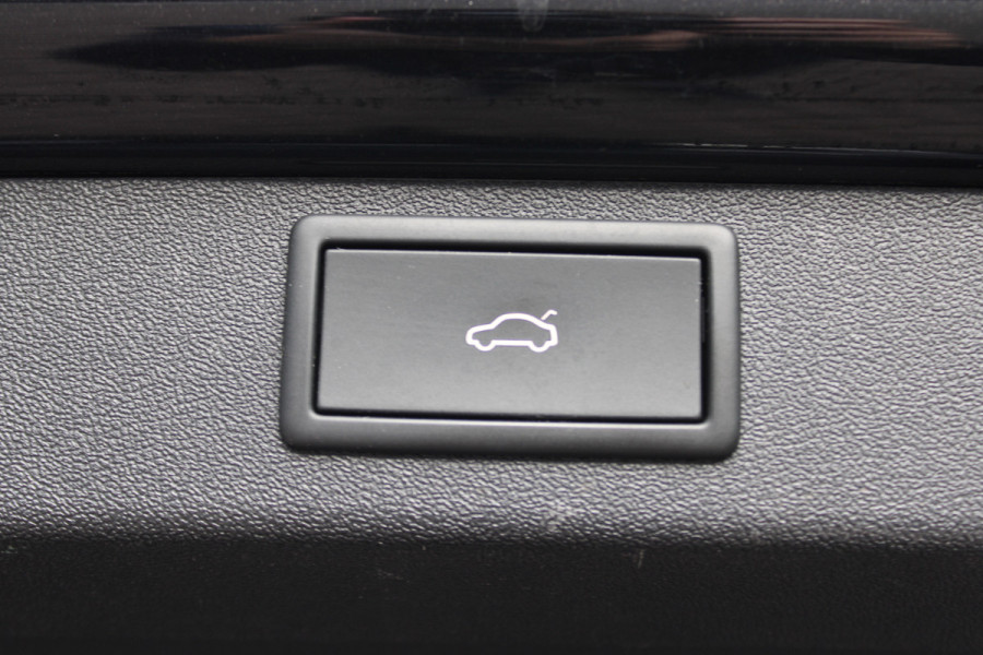 Škoda ENYAQ iV 80 First Edition | Trekhaak | Adaptieve cruise | Memory | Elek. achterklep