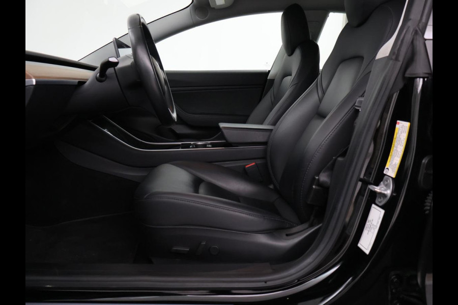 Tesla Model 3 Long Range AWD 75 kWh | SOH 90,7% | Panoramadak | Leder | Memory | Stoelverwarming | Camera | Park assist | Climate control