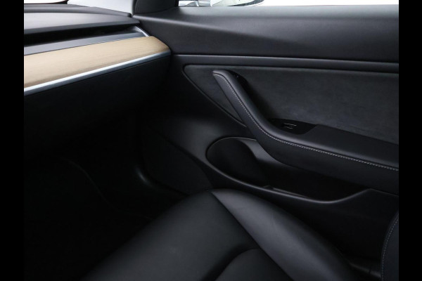 Tesla Model 3 Long Range AWD 75 kWh | SOH 90,7% | Panoramadak | Leder | Memory | Stoelverwarming | Camera | Park assist | Climate control