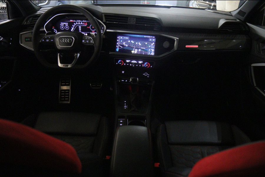 Audi RS Q3 Sportback TFSI Pano/B&O/Camera/Carplay/RSStoelen/BOMVOL