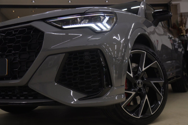 Audi RS Q3 Sportback TFSI Pano/B&O/Camera/Carplay/RSStoelen/BOMVOL