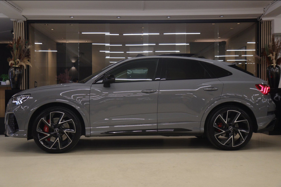 Audi RS Q3 Sportback TFSI Pano/B&O/Camera/Carplay/RSStoelen/BOMVOL