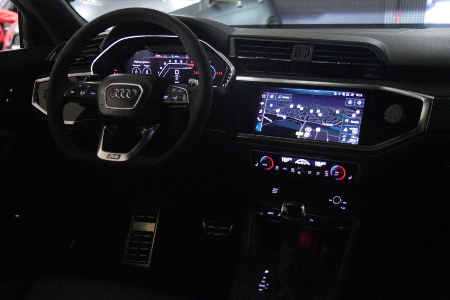 Audi RS Q3 Sportback TFSI Pano/B&O/Camera/Carplay/RSStoelen/BOMVOL