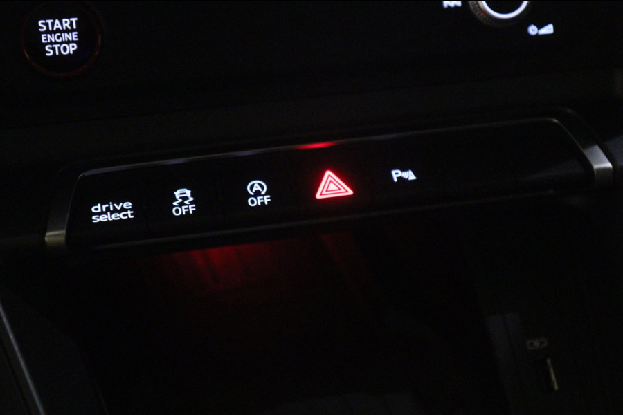 Audi RS Q3 Sportback TFSI Pano/B&O/Camera/Carplay/RSStoelen/BOMVOL