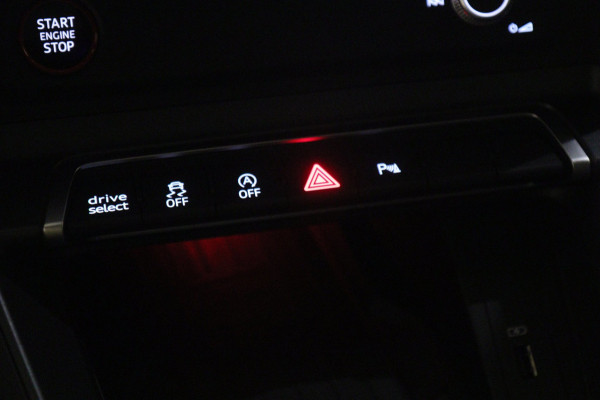 Audi RS Q3 Sportback TFSI Pano/B&O/Camera/Carplay/RSStoelen/BOMVOL