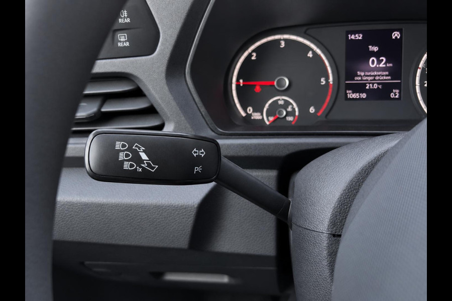 Volkswagen Caddy Cargo Maxi 2.0 TDI 102PK Navigatie by Carplay parkeersensoren Airco Bluetooth Zijschuifdeur In Hoogte Verstelbare Voorstoelen