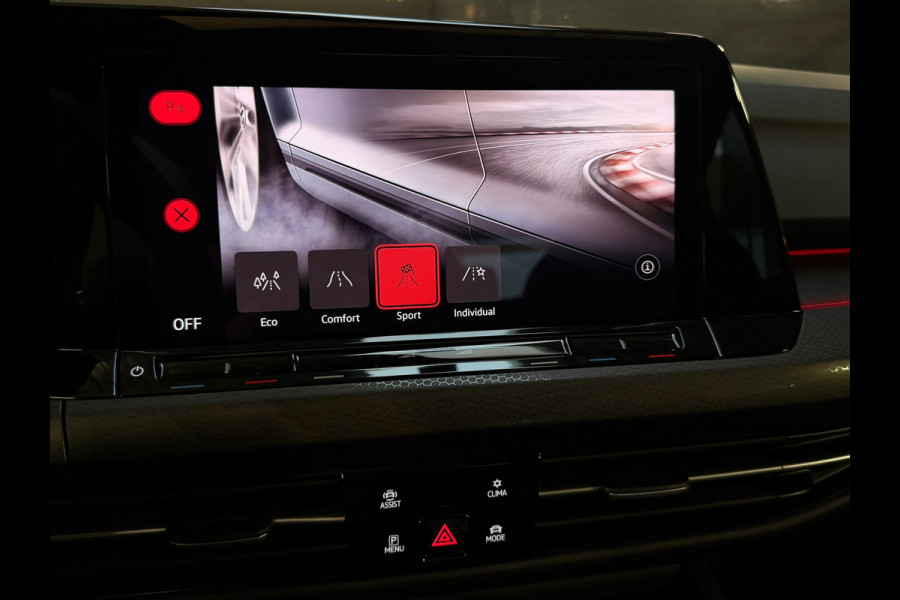Volkswagen Golf 2.0 TSI GTI |PANO|ACC|245PK|CARPLAY|NIGHTPAKKET|LANE ASSIST|18 INCH|DEALER ONDERHOUDEN|SFEERVERLICHTING|