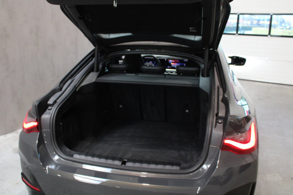 BMW i4 M50 High Executive 84 kWh M-Sport/adaptive Cruise/Camera/SOH 97%/Memory Enz Zeer volle uitvoering