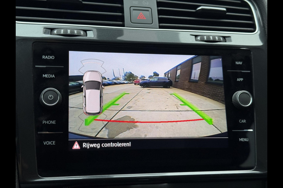 Volkswagen e-Golf E-DITION 1e Eigenaar|Navi|Camera|Stoelverwarming|Clima|Cruise|PDC V+A|N.A.P|Nieuwe APK bij Aflevering