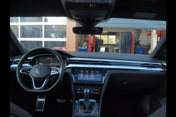 Volkswagen Arteon Shooting Brake 1.4 TSI eHybrid R-Line Business+ | Panoramadak | Trekhaak | Head-Up Display | 360 Camera | Sfeerverlichting |