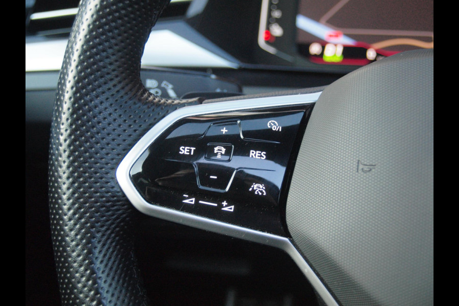 Volkswagen Arteon Shooting Brake 1.4 TSI eHybrid R-Line Business+ | Panoramadak | Trekhaak | Head-Up Display | 360 Camera | Sfeerverlichting |