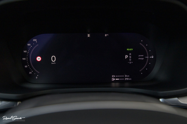 Volvo V60 2.0 T8 Plug-in hybrid AWD Plus Dark | Panoramadak | Adaptieve cruise | Harman Kardon | Memory | Blis |