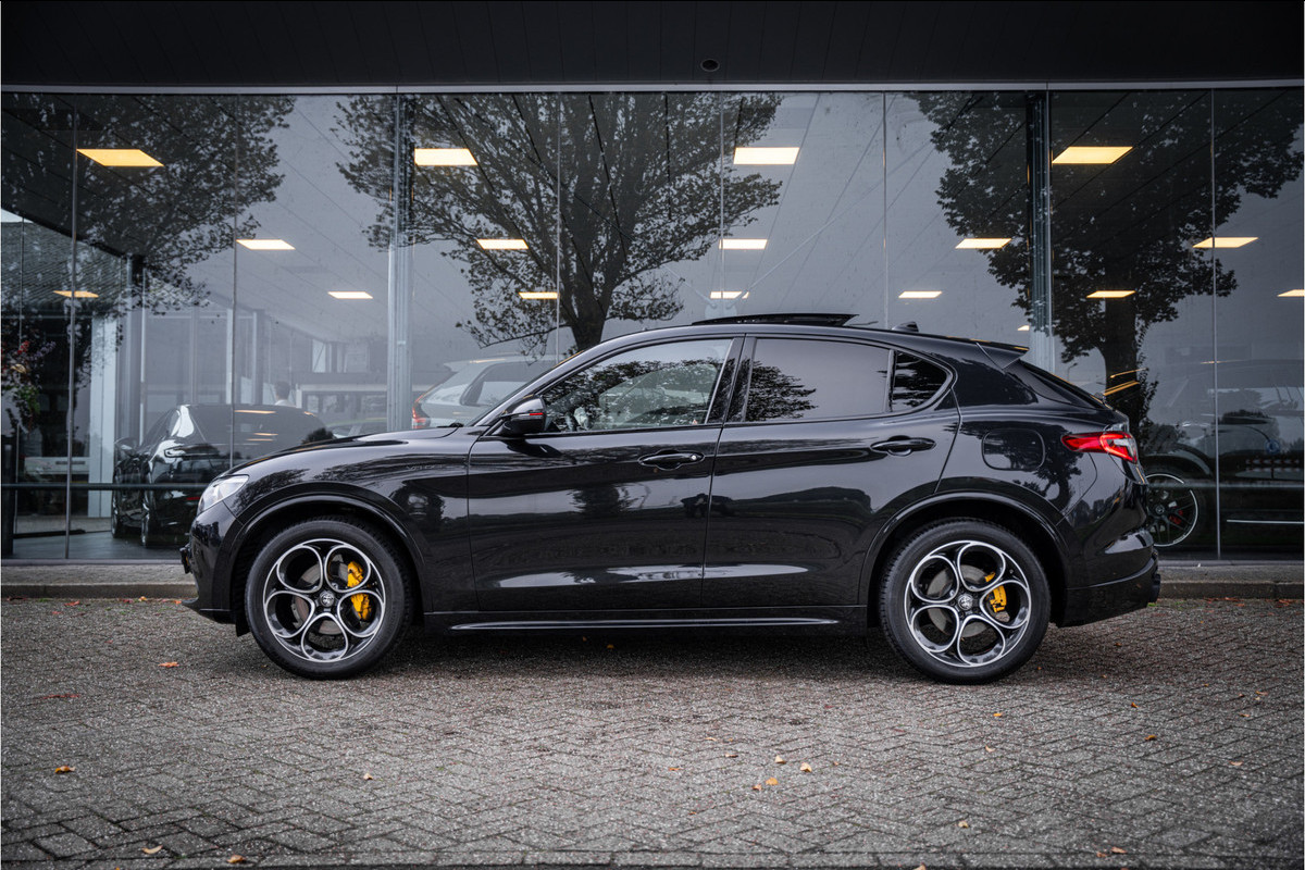Alfa Romeo Stelvio 2.0 T AWD Veloce Ti (280pk) ** Panodak ** Leder ** Trekhaak ** Harman/Kardon