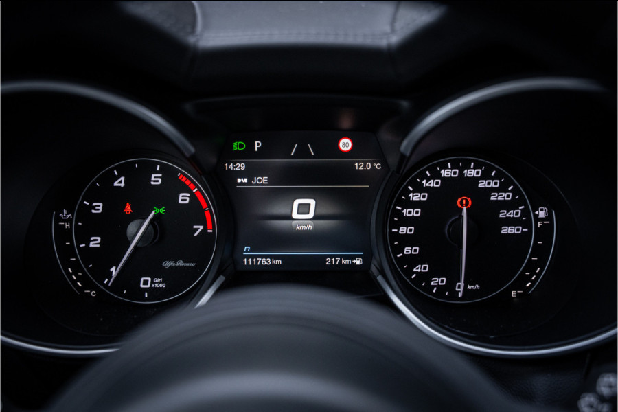 Alfa Romeo Stelvio 2.0 T AWD Veloce Ti (280pk) ** Panodak ** Leder ** Trekhaak ** Harman/Kardon