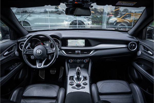 Alfa Romeo Stelvio 2.0 T AWD Veloce Ti (280pk) ** Panodak ** Leder ** Trekhaak ** Harman/Kardon