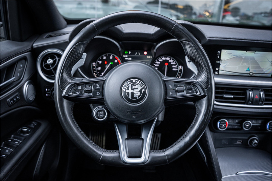 Alfa Romeo Stelvio 2.0 T AWD Veloce Ti (280pk) ** Panodak ** Leder ** Trekhaak ** Harman/Kardon