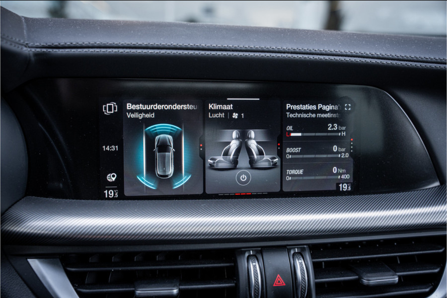 Alfa Romeo Stelvio 2.0 T AWD Veloce Ti (280pk) ** Panodak ** Leder ** Trekhaak ** Harman/Kardon