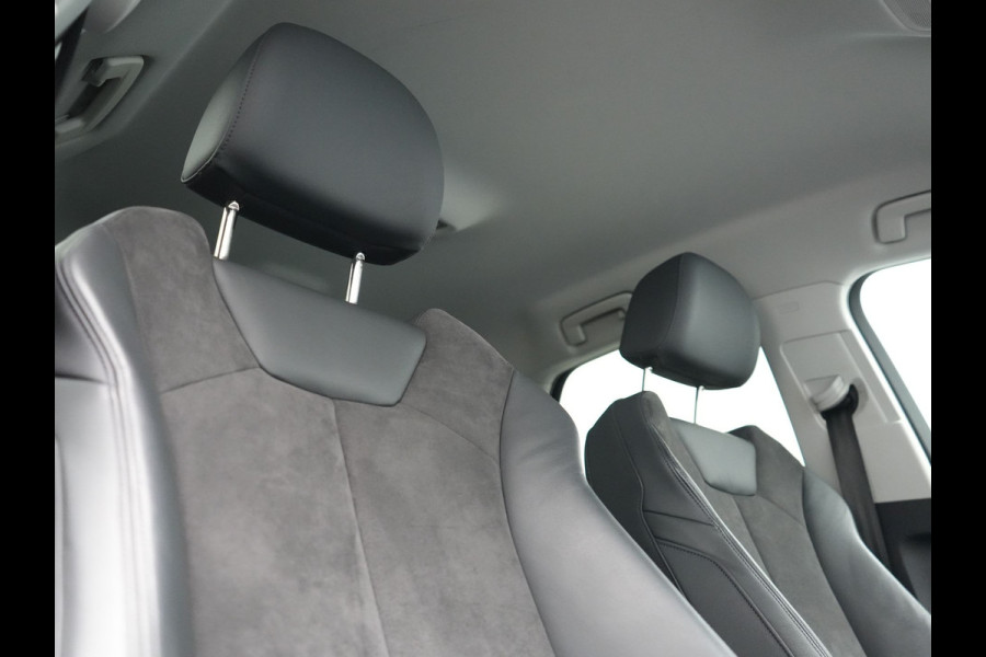 Audi Q3 Sportback 45 TFSI e Advanced Edition PHEV 245pk Dealer O.H | SOH 89,7% | Trekhaak Af Fabriek | Sportstoelen Memory & Verwarmd | Blis | Apple Carplay | DAB | Navigatie | Virtual | 19"L.M | Plug In Hybrid |