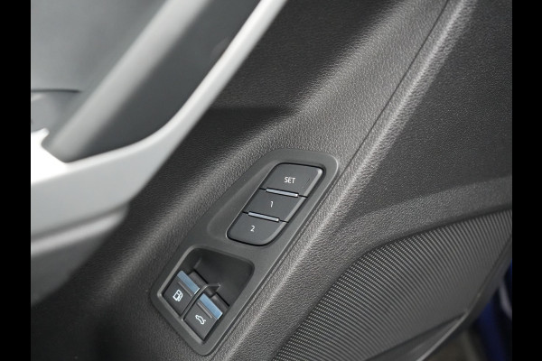 Audi Q3 Sportback 45 TFSI e Advanced Edition PHEV 245pk Dealer O.H | SOH 89,7% | Trekhaak Af Fabriek | Sportstoelen Memory & Verwarmd | Blis | Apple Carplay | DAB | Navigatie | Virtual | 19"L.M | Plug In Hybrid |