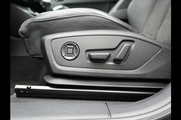 Audi Q3 Sportback 45 TFSI e Advanced Edition PHEV 245pk Dealer O.H | SOH 89,7% | Trekhaak Af Fabriek | Sportstoelen Memory & Verwarmd | Blis | Apple Carplay | DAB | Navigatie | Virtual | 19"L.M | Plug In Hybrid |