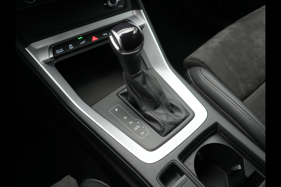 Audi Q3 Sportback 45 TFSI e Advanced Edition PHEV 245pk Dealer O.H | SOH 89,7% | Trekhaak Af Fabriek | Sportstoelen Memory & Verwarmd | Blis | Apple Carplay | DAB | Navigatie | Virtual | 19"L.M | Plug In Hybrid |