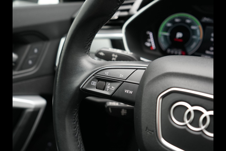 Audi Q3 Sportback 45 TFSI e Advanced Edition PHEV 245pk Dealer O.H | SOH 89,7% | Trekhaak Af Fabriek | Sportstoelen Memory & Verwarmd | Blis | Apple Carplay | DAB | Navigatie | Virtual | 19"L.M | Plug In Hybrid |
