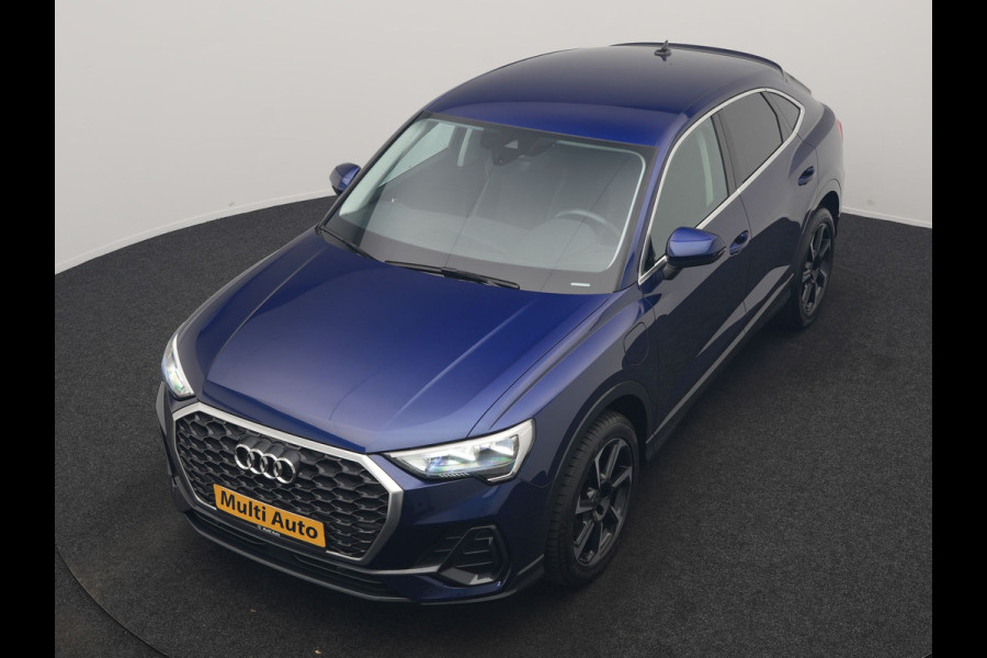 Audi Q3 Sportback 45 TFSI e Advanced Edition PHEV 245pk Dealer O.H | SOH 89,7% | Trekhaak Af Fabriek | Sportstoelen Memory & Verwarmd | Blis | Apple Carplay | DAB | Navigatie | Virtual | 19"L.M | Plug In Hybrid |