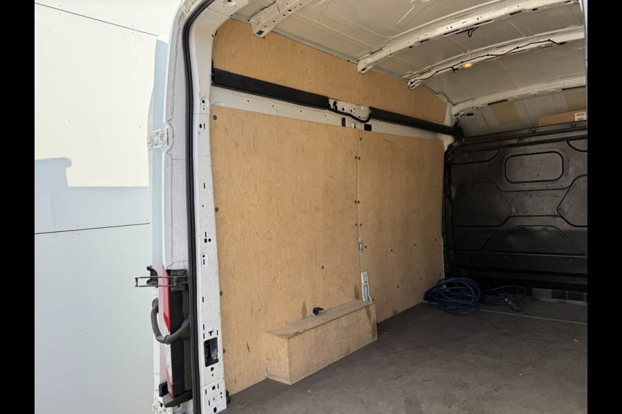 Ford E-Transit 68kWh 184PK L2H3 317km WLTP 94,8% (SOH) Airco Climate Control Cruise Control CarPlay 360 Camera Navigatie Parkeersensoren v+a