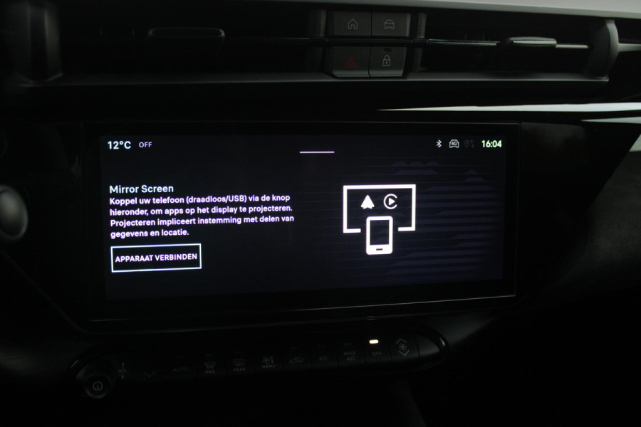 Alfa Romeo junior ELETTRICA SPORT SPECIALE 156PK 54 kWh | PANORAMA SCHUIF/KANTEL DAK | TECHNO PACK: (LED MATRIX KOPLAMPEN, DRAADLOZE TELEFOONLADER, DODEHOEK DETECTIE, PARKEERSENSOREN VOOR ACHTER EN ZIJKANT, NAVIGATIE, ELEKTRISCH BEDIENBARE ACHTERKLEP, KEYLESS ENTRY, ADAPTIVE CRUISE CONTROL, ACHTERUITRIJ CAMERA) | SPORT SPECIALE BEKLEDING MET ALCANTARA | WAMRTEPOMP! | VERWARMBARE VOORSTOELEN | VERWARMBARE VOORRUIT | NAVIGLI BLUE MET ZWART DAK | 18" LICHTMETALEN VELGEN "FOGRI" | GRILL "LEGGENDA" | 100 KW DC SNELLADER | 3-FASE | ELEKTRISCH VERSTELBARE BESTUURDERSSTOEL MET MASSAGE FNCTIE |