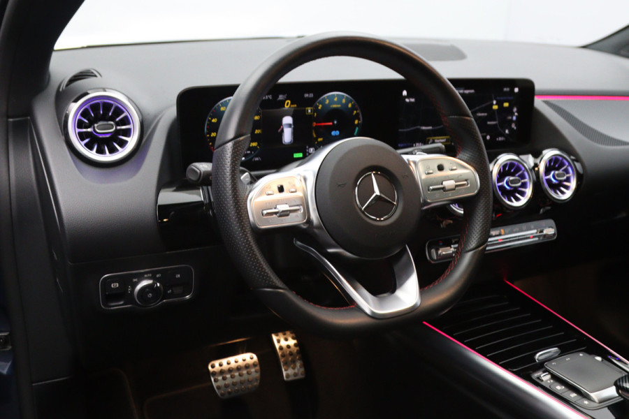 Mercedes-Benz GLA 250 e AMG Line 218 PK PHEV, Panoramadak, Memory, 360 Camera, Sfeerverlichting, Adap. Cruise Control