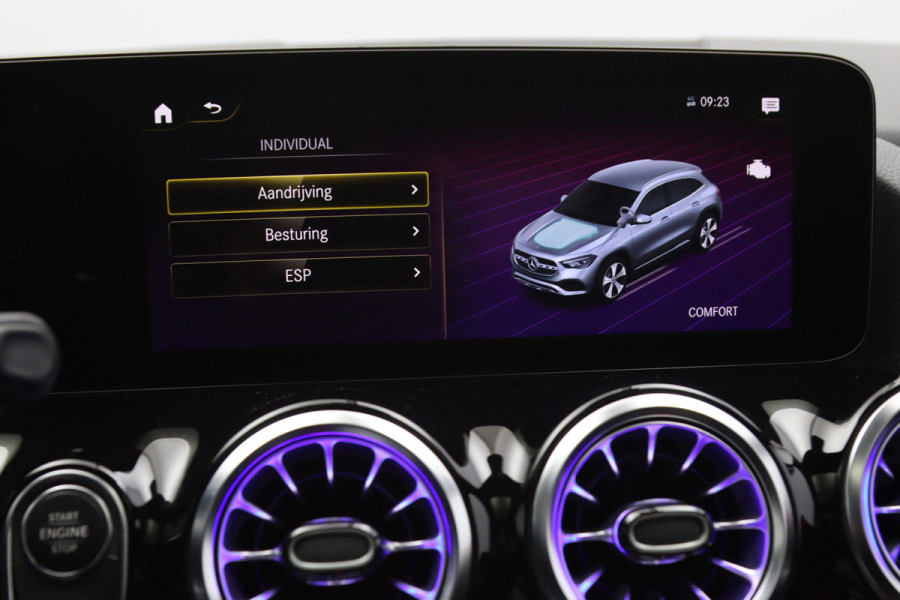 Mercedes-Benz GLA 250 e AMG Line 218 PK PHEV, Panoramadak, Memory, 360 Camera, Sfeerverlichting, Adap. Cruise Control