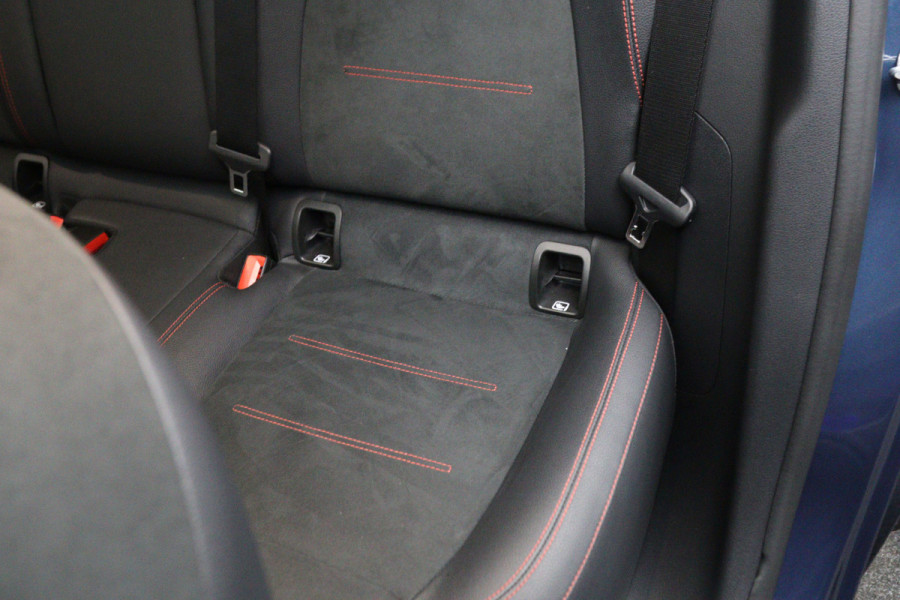 Mercedes-Benz GLA 250 e AMG Line 218 PK PHEV, Panoramadak, Memory, 360 Camera, Sfeerverlichting, Adap. Cruise Control
