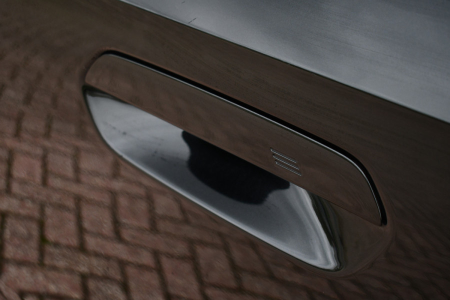 BMW iX1 xDrive30 M-Sport Pano DA-Prof 360 H/K HUD E-zetel+Massage