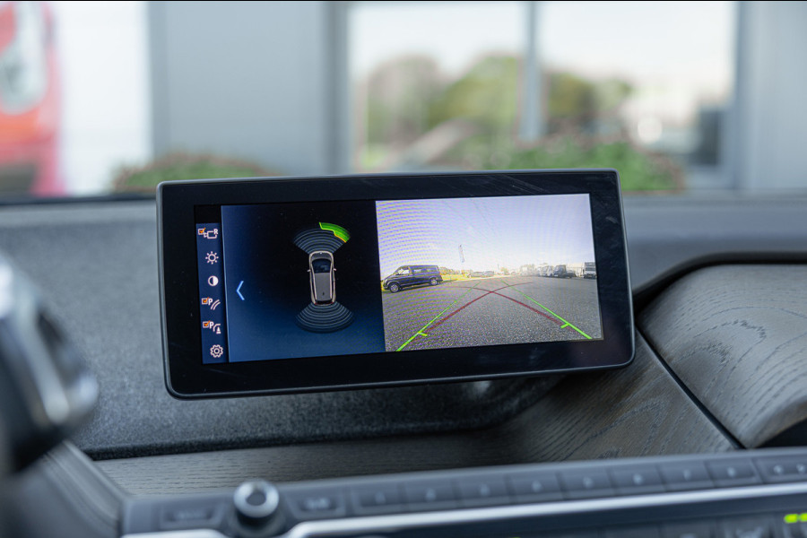BMW i3 S iPerformance 94Ah 33 kWh / 63dkm NAP / Harman Kardon / Pano / Camera / Navi / Leder / NL-Auto