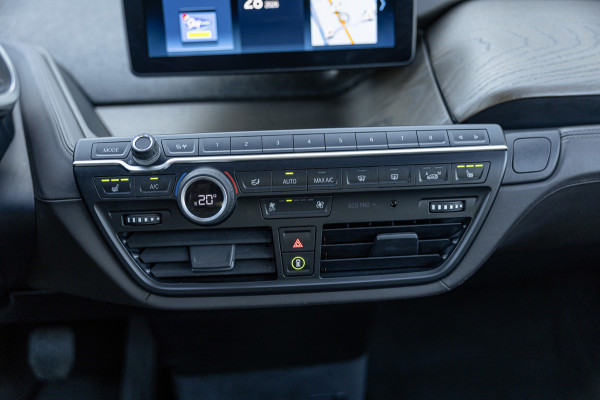 BMW i3 S iPerformance 94Ah 33 kWh / 63dkm NAP / Harman Kardon / Pano / Camera / Navi / Leder / NL-Auto
